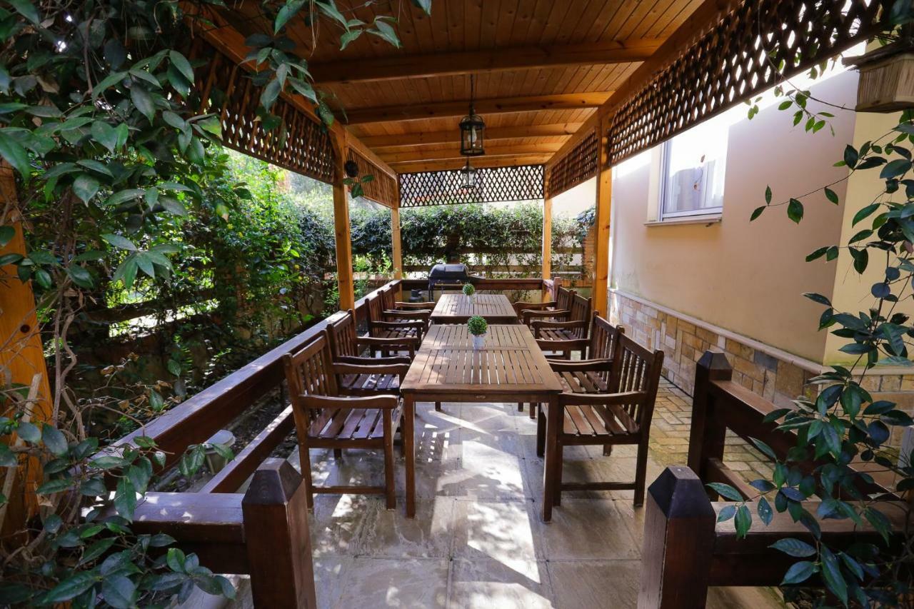 Pine-Tree Apt W/ Private Garden 50 M From The Sea ゴーレム エクステリア 写真