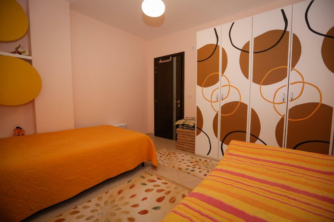 Pine-Tree Apt W/ Private Garden 50 M From The Sea ゴーレム エクステリア 写真