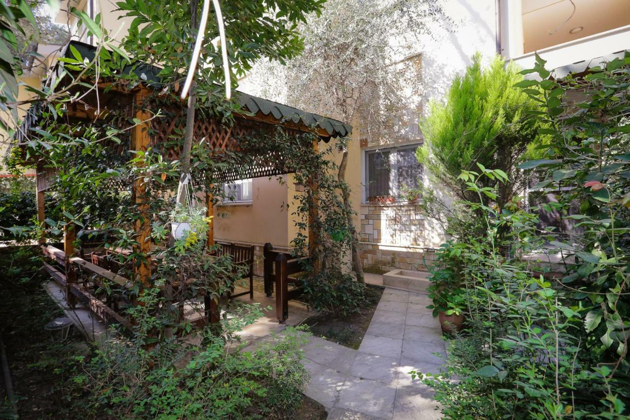 Pine-Tree Apt W/ Private Garden 50 M From The Sea ゴーレム エクステリア 写真